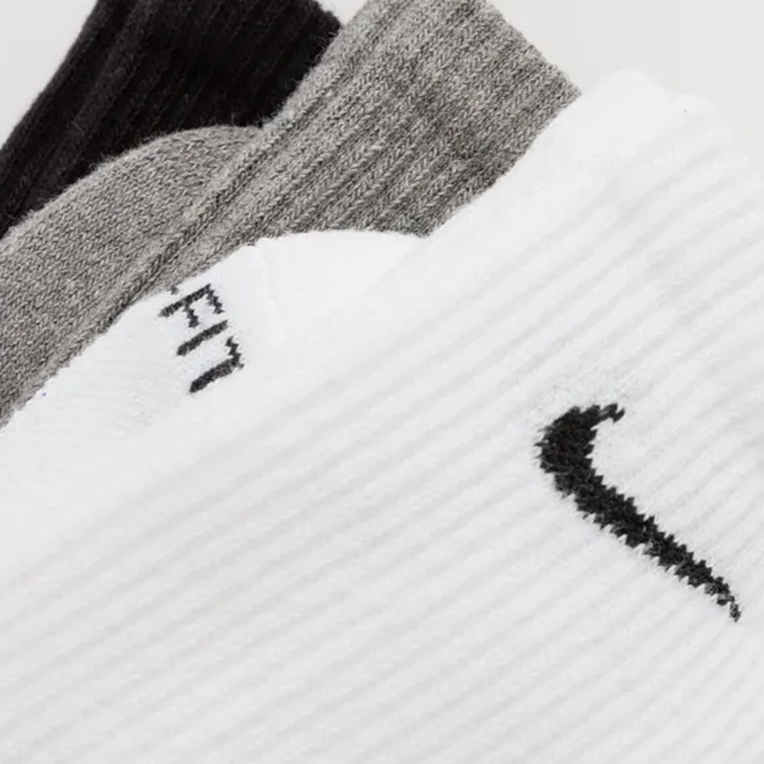 U NK ED LTWT ANKLE 3P 132